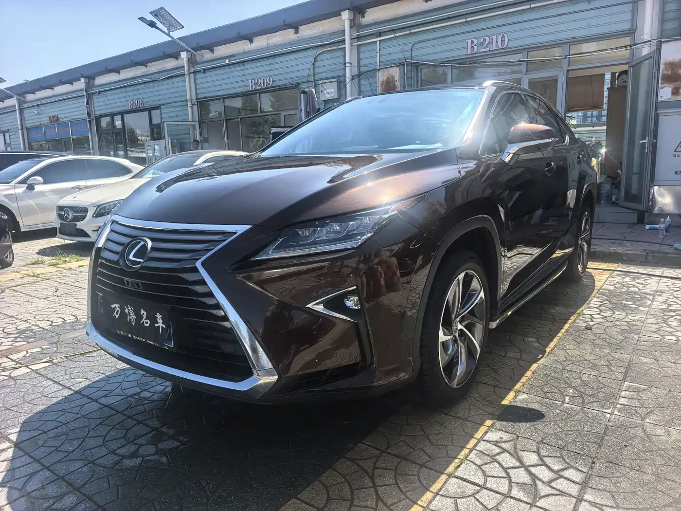 Фото 3 - Lexus RX