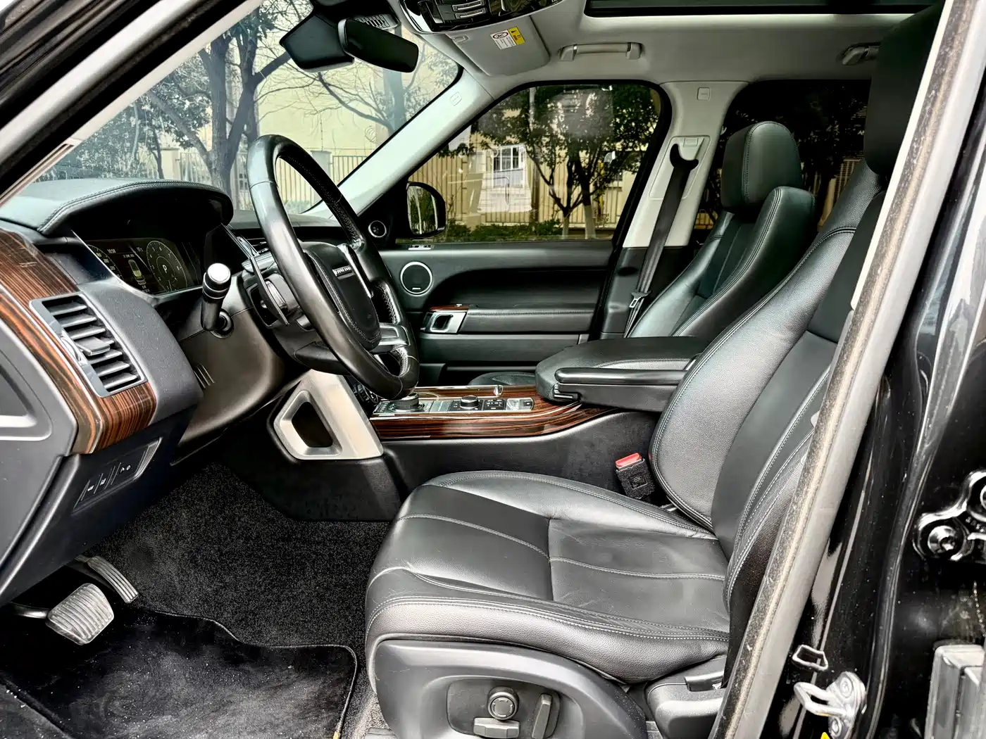Land Rover Range Rover 2017 3.0 SC V6 Vogue фото 3