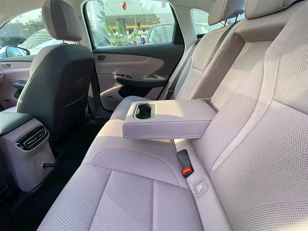 Hongqi HONGQI TIANGONG 05