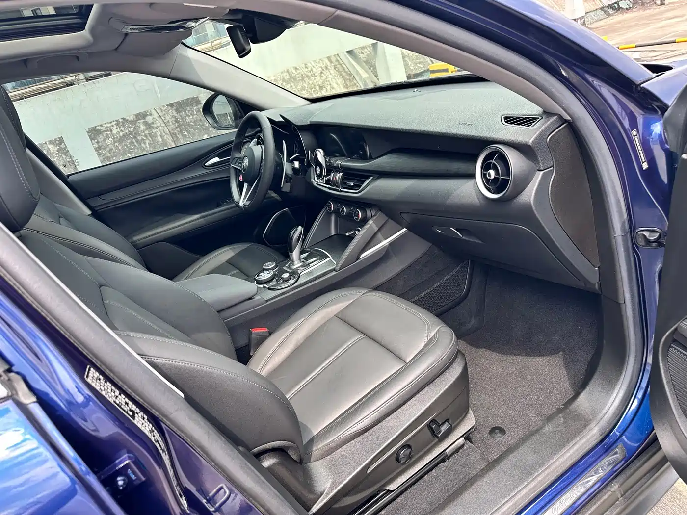 Alfa Romeo Stelvio 2018 2017 2.0T 280HP Luxury