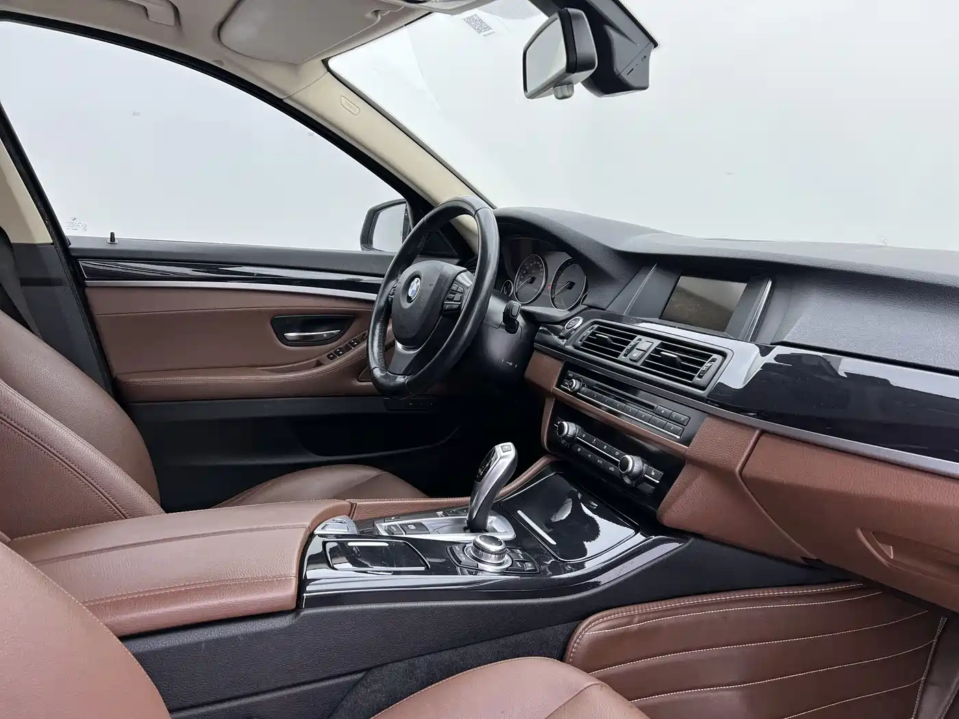 BMW 5 Series 2017 520Li Classic Edition фото 12