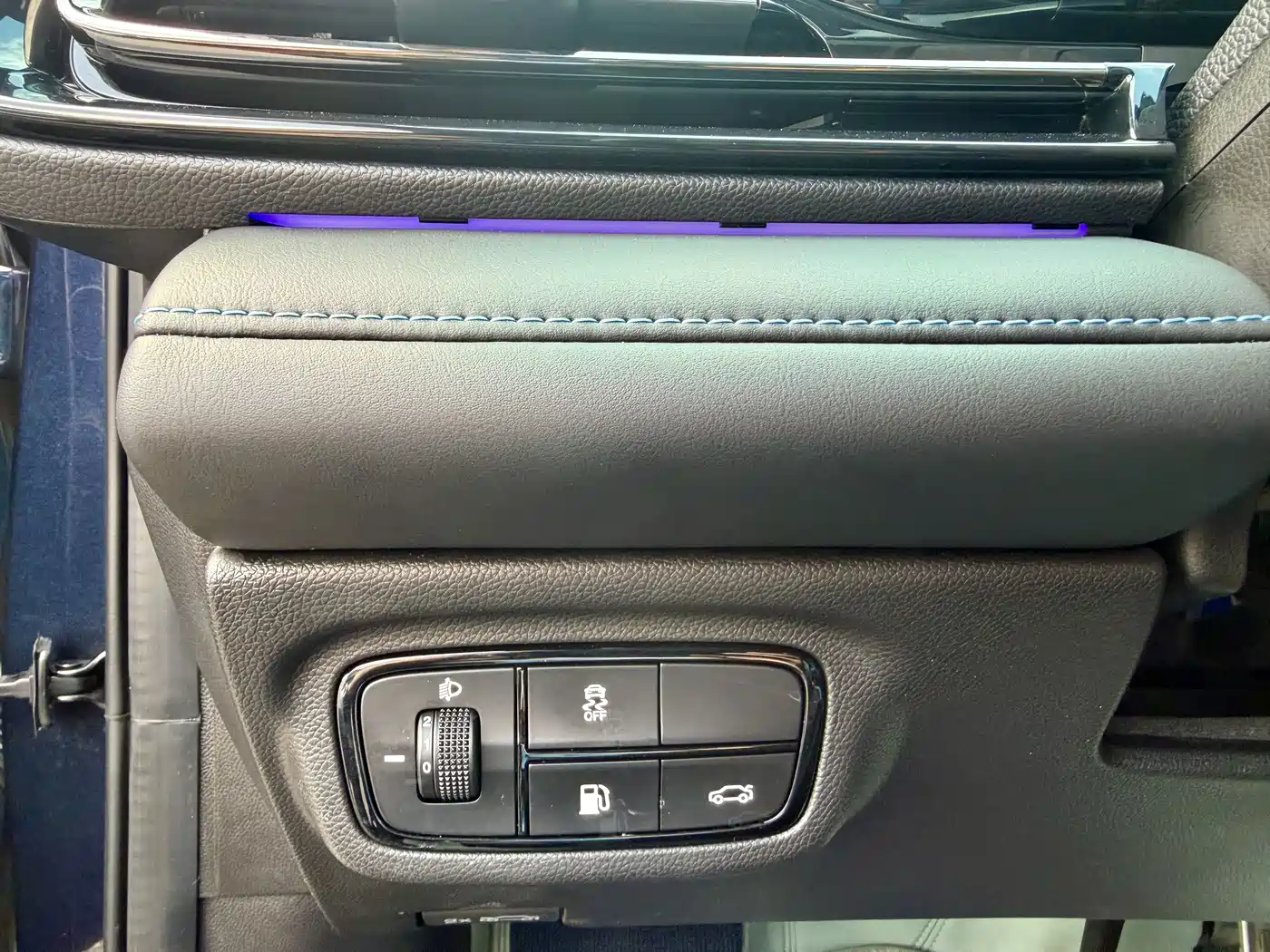 GAC Trumpchi Trumpchi Emkoo 2023 270T DCT J16 Galaxy Fighter Edition фото 23
