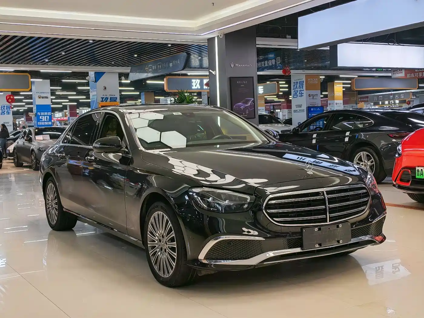 Mercedes-Benz E-Class 2023 E 300 L Fashion фото 3