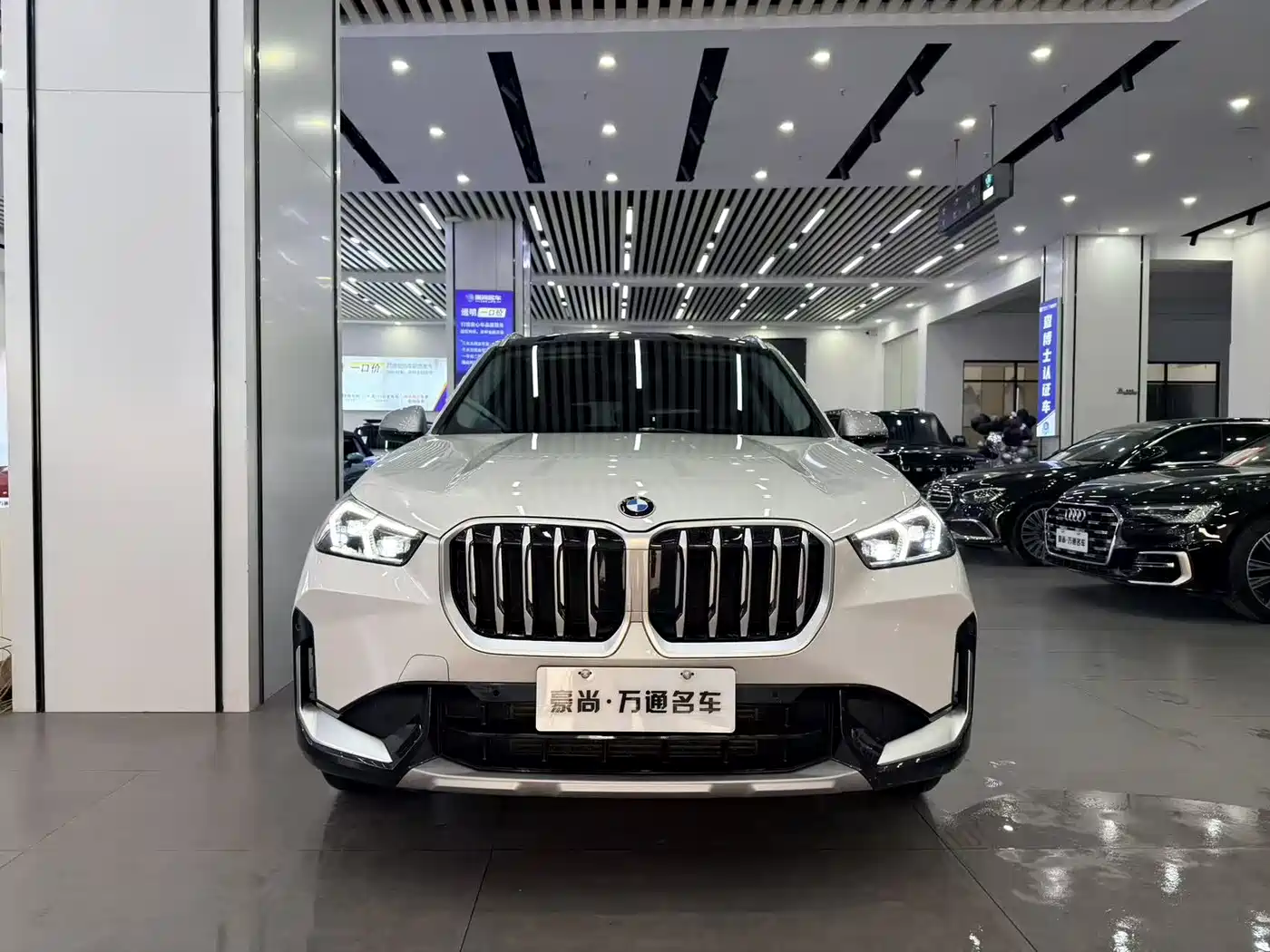 BMW X1 2023 sDrive25Li X Design Package фото 2