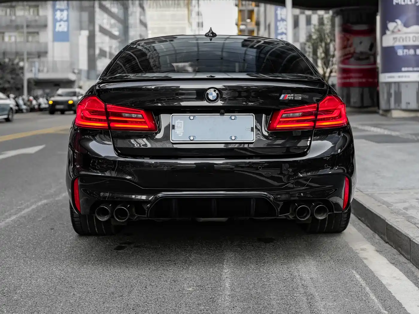 BMW M5 2018 M5 фото 16