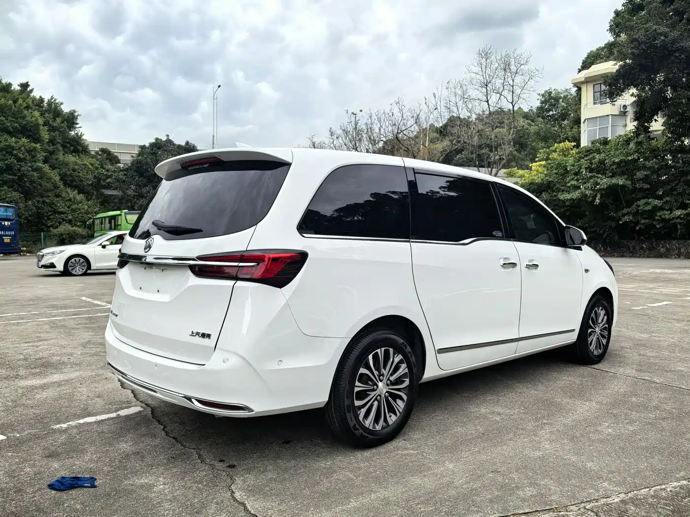 Buick GL8 2021 Land Business Class 652T Premium фото 6