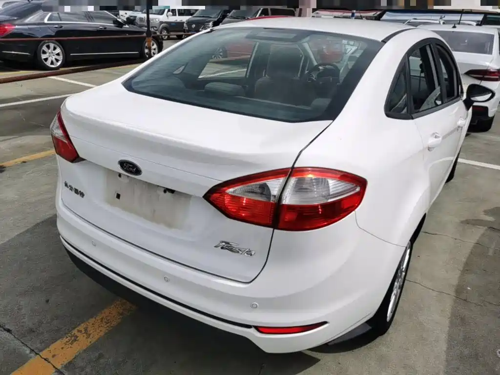 Ford Fiesta 2015 2013 Sedan 1.5L Automatic Fashion