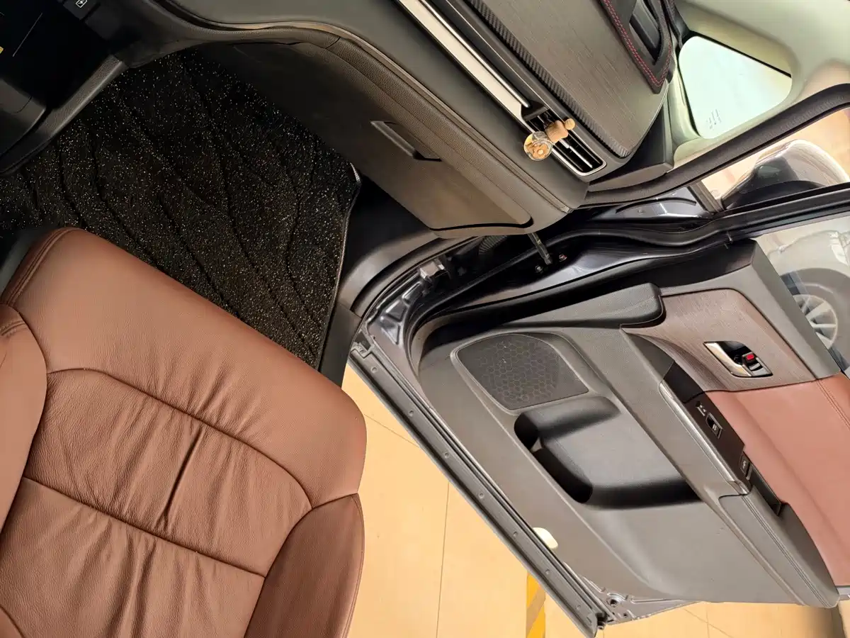 Photo 27 - Honda Odyssey