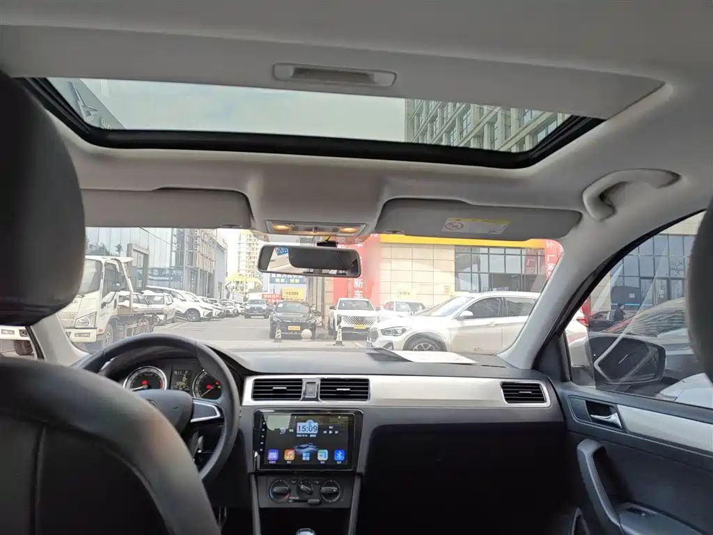 Škoda Rapid 2019 1.5L Automatic Comfort China V фото 18