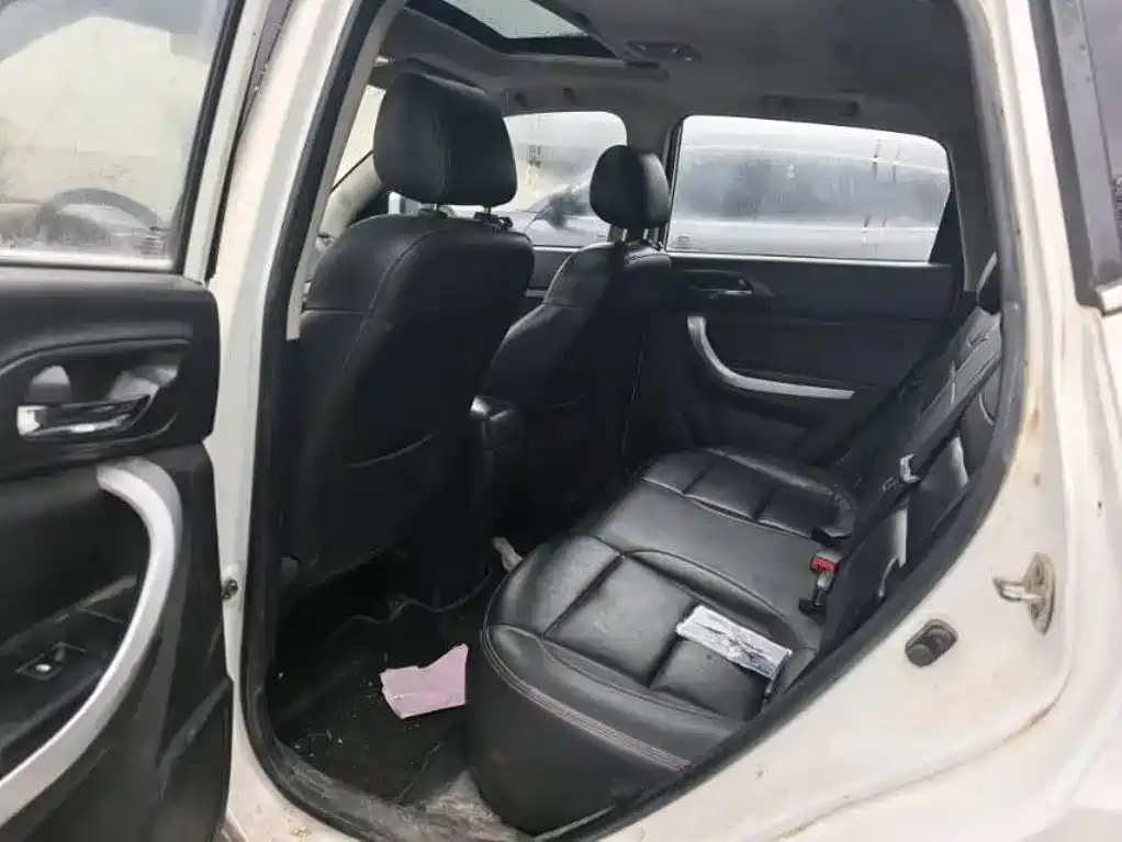 Photo 5 - Changan CS35
