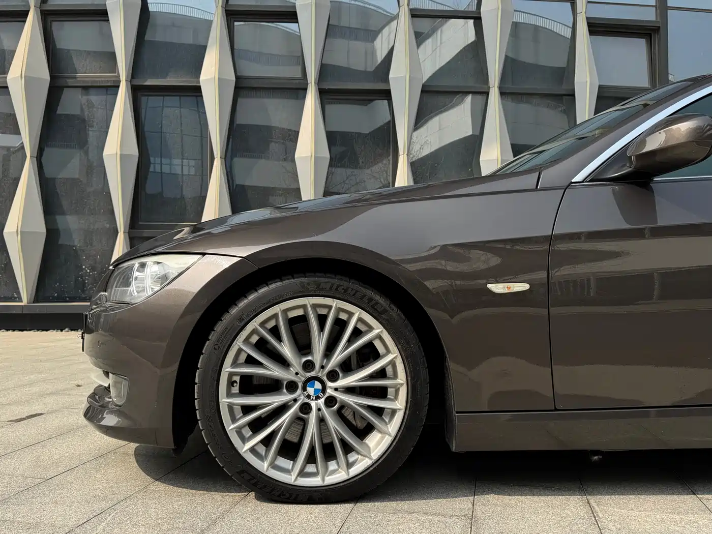 BMW 3 Series (Import) 2011 335i Convertible Coupe фото 6