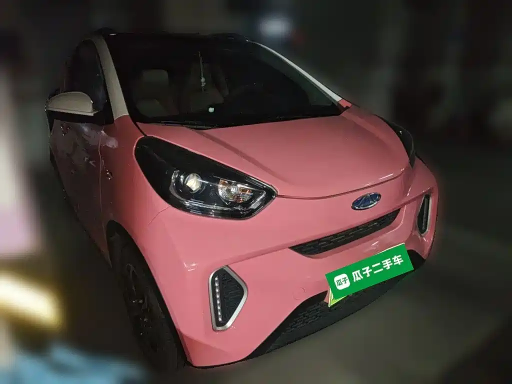Photo 3 - QQ New Energy Little Ant