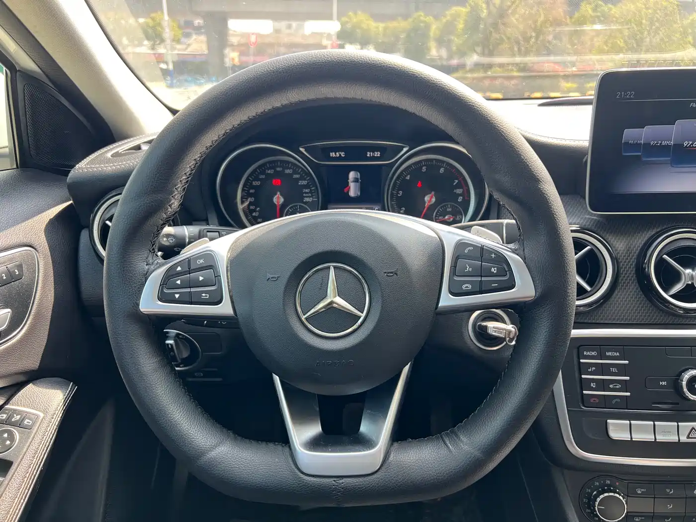 Mercedes-Benz GLA 2018 GLA 200 Dynamic фото 16