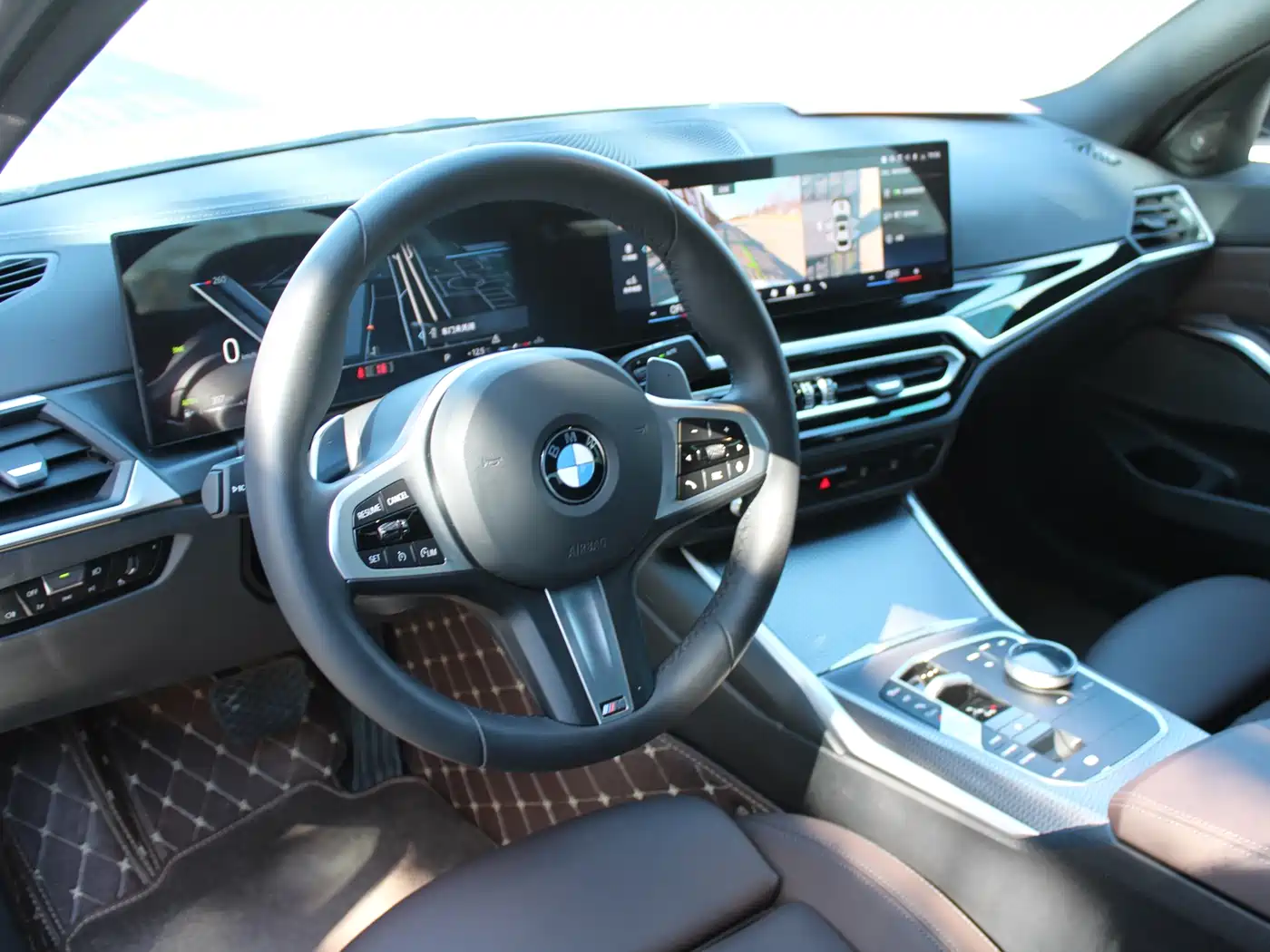 BMW 3 Series 2024 325i M Sport Shadowline Package фото 19