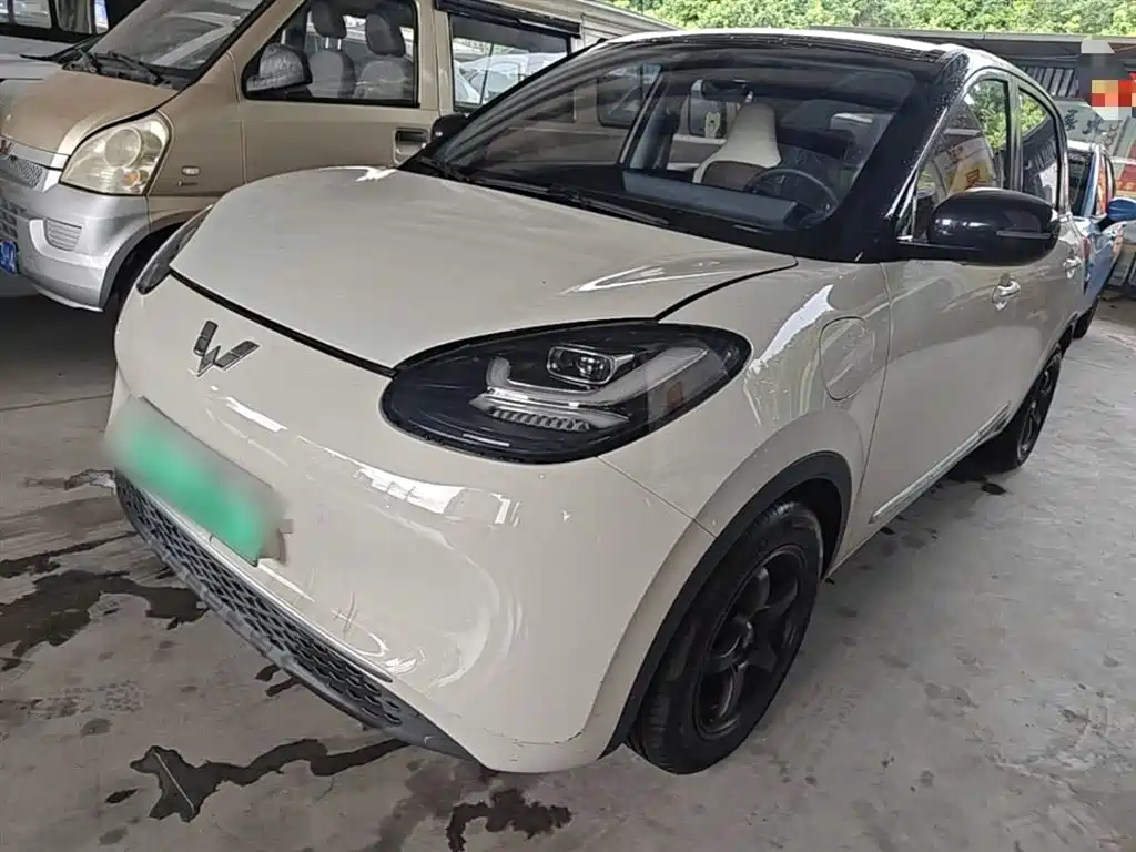 Wuling Motors Wuling Bingo 2023 Model 333km Telepathic Connect+ Version