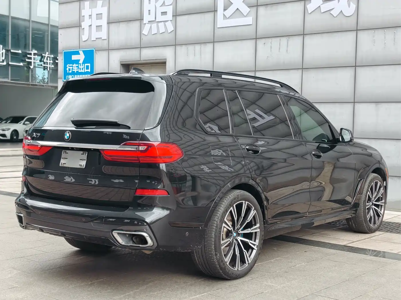 BMW X7 2020 xDrive40i Custom Limited Edition Luxury Package фото 5