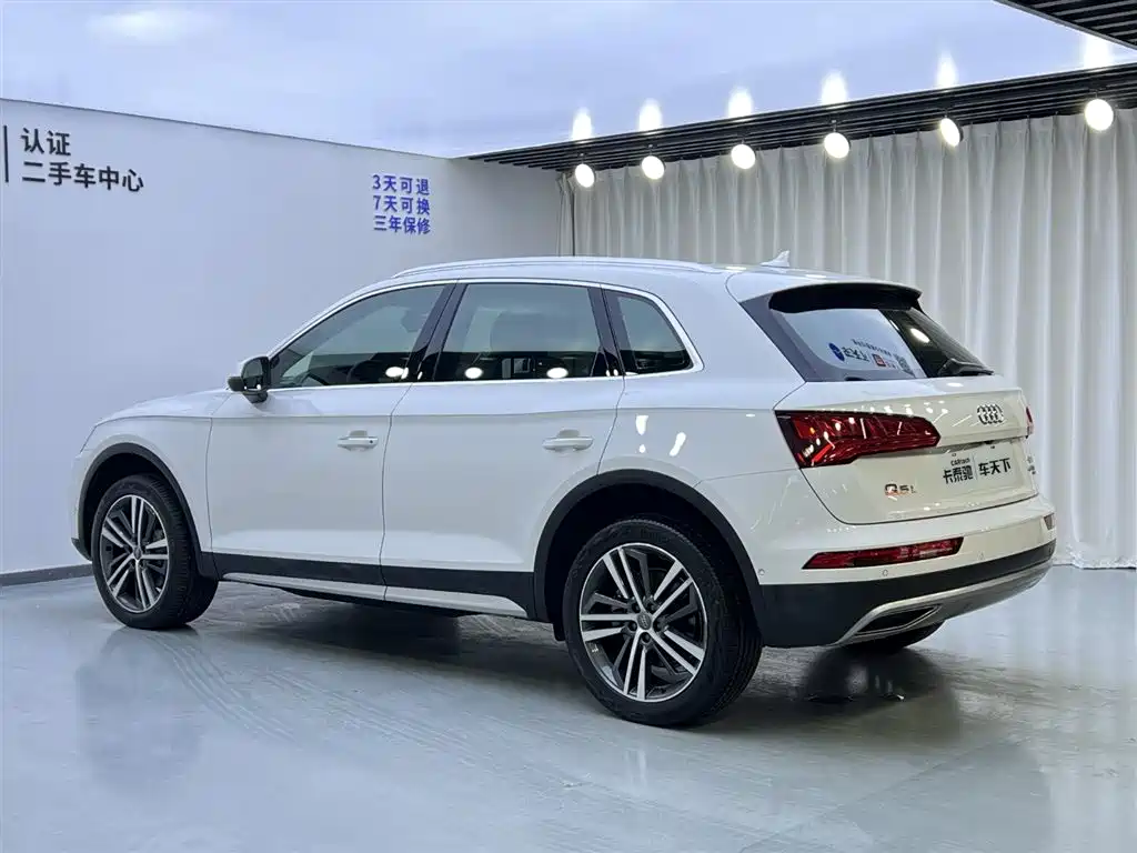 Audi Q5L 2020 45 TFSI Premium Elegance фото 4