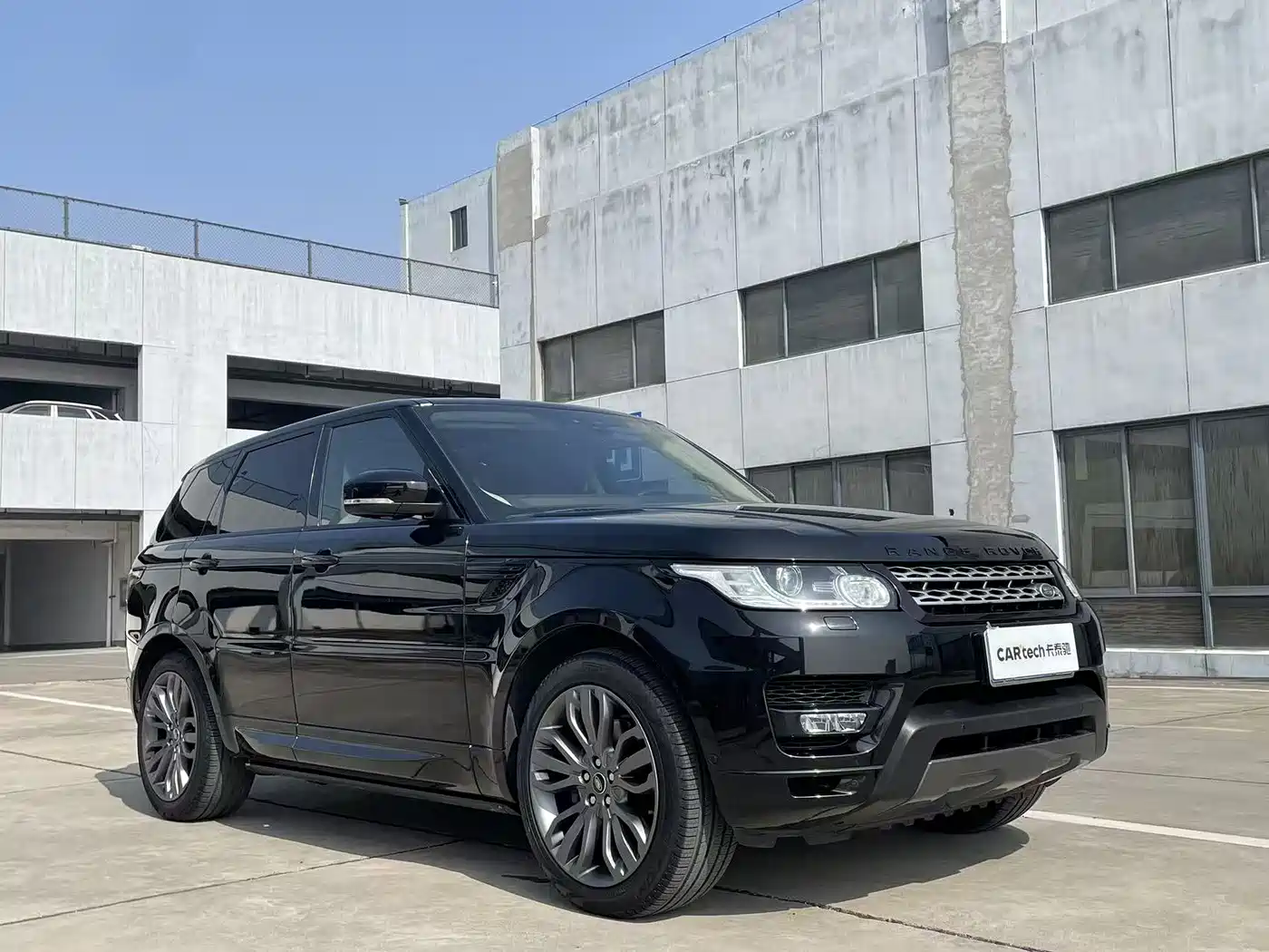 Land Rover Range Rover Sport 2017 3.0 SC V6 HSE DYNAMIC фото 3