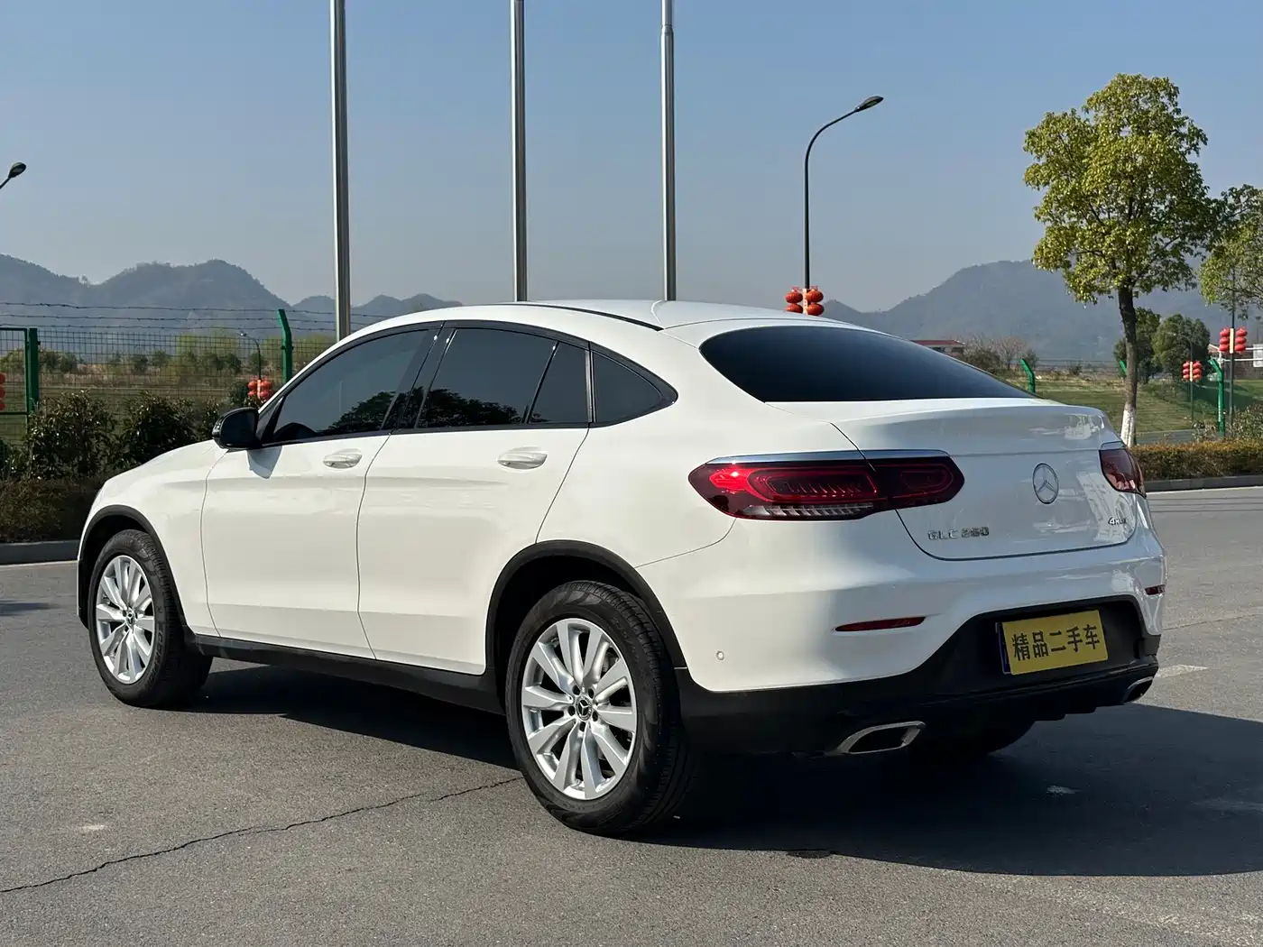 Mercedes-Benz GLC Coupe 2021 GLC 260 4MATIC Coupe SUV фото 15