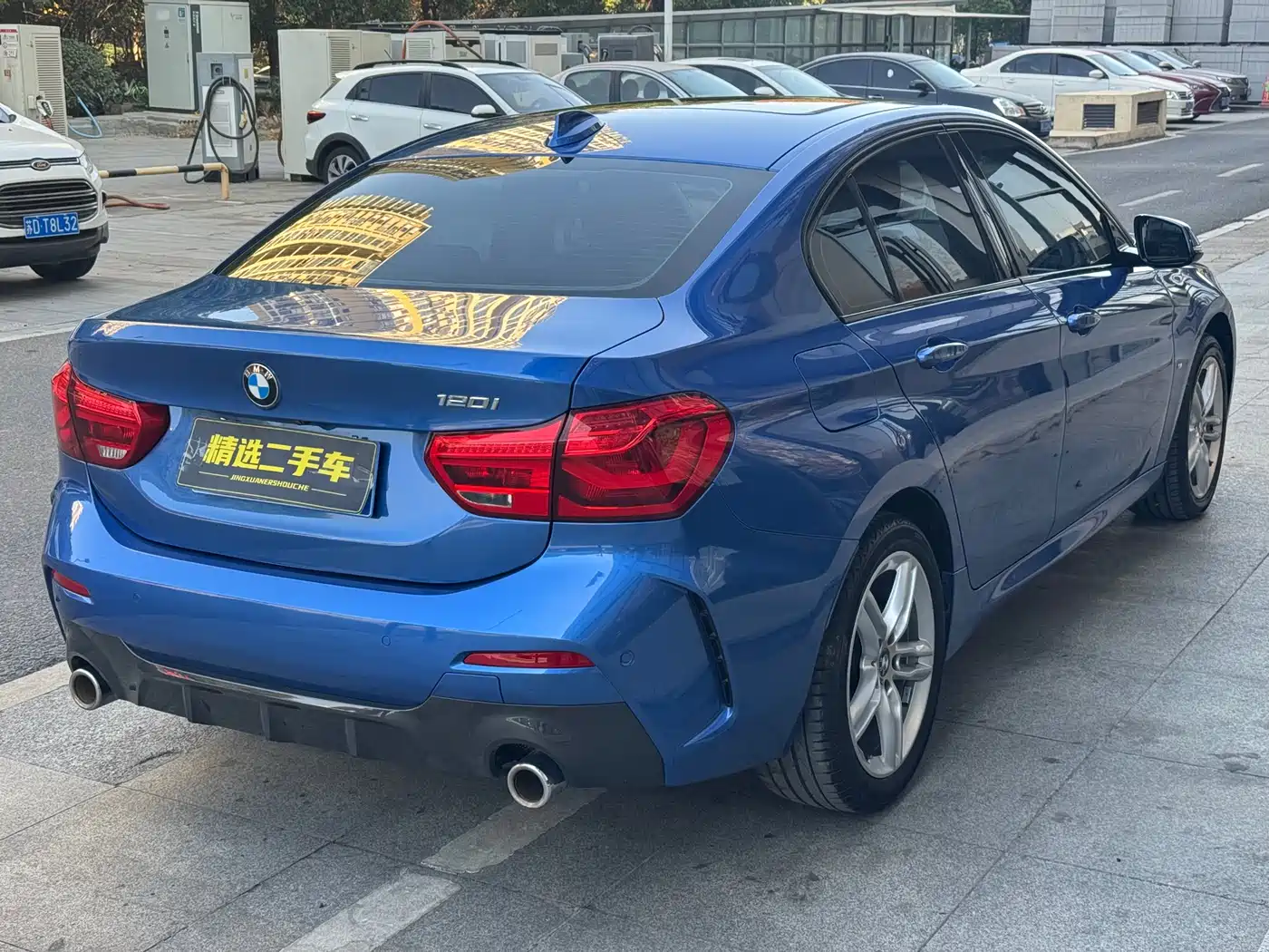BMW 1 Series 2020 Model 120i M Sport Package фото 6