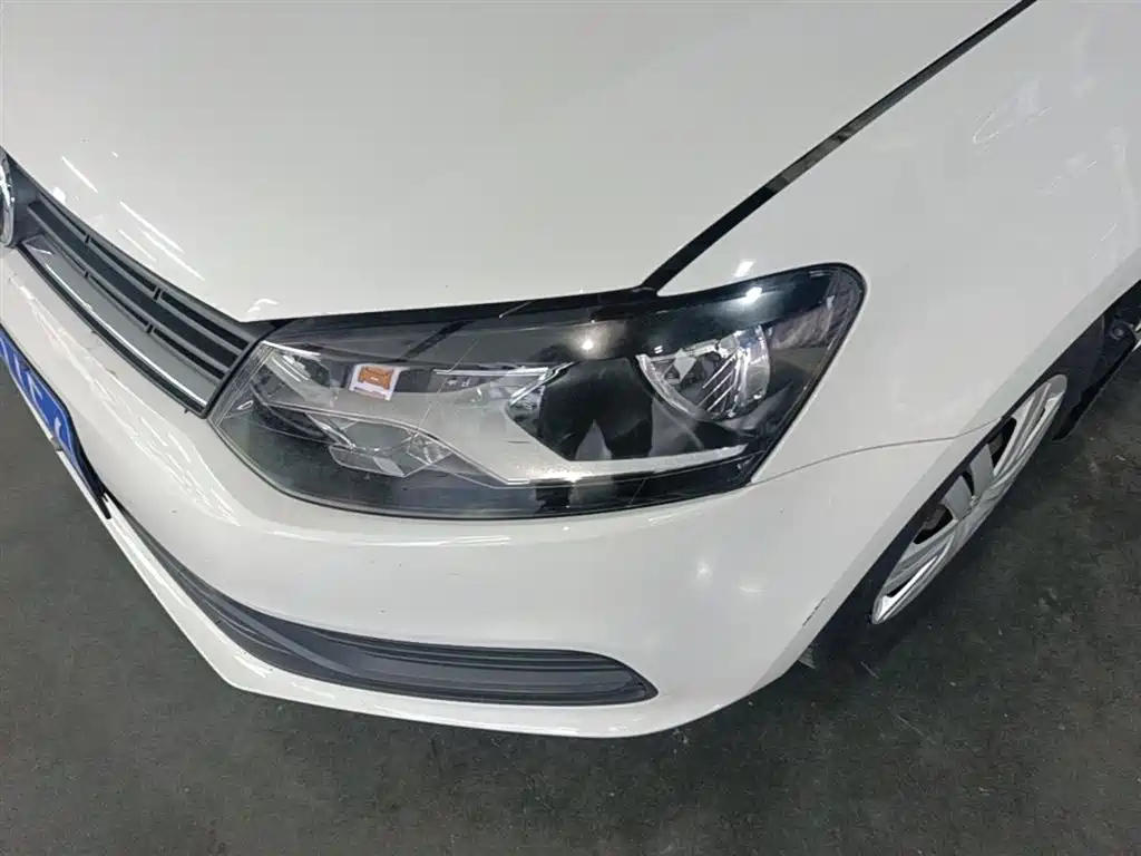 Volkswagen Polo 2016 1.4L Manual Trend фото 24