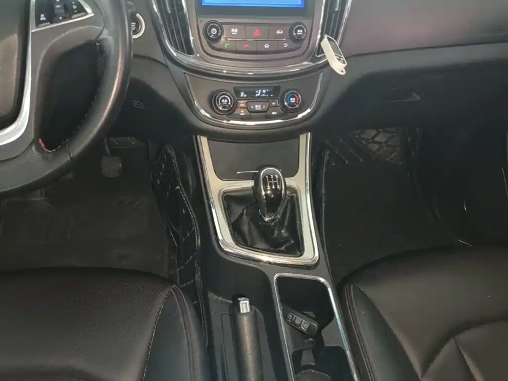 Baojun 560 2016 2015 1.8L Manual Luxury