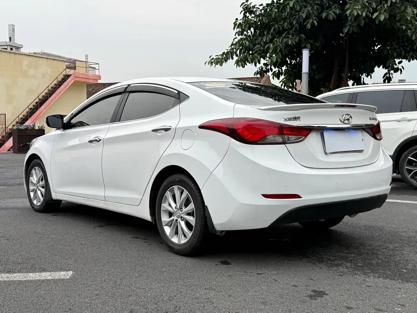Hyundai Langdong 2016 1.6L Automatic Premium Edition фото 9