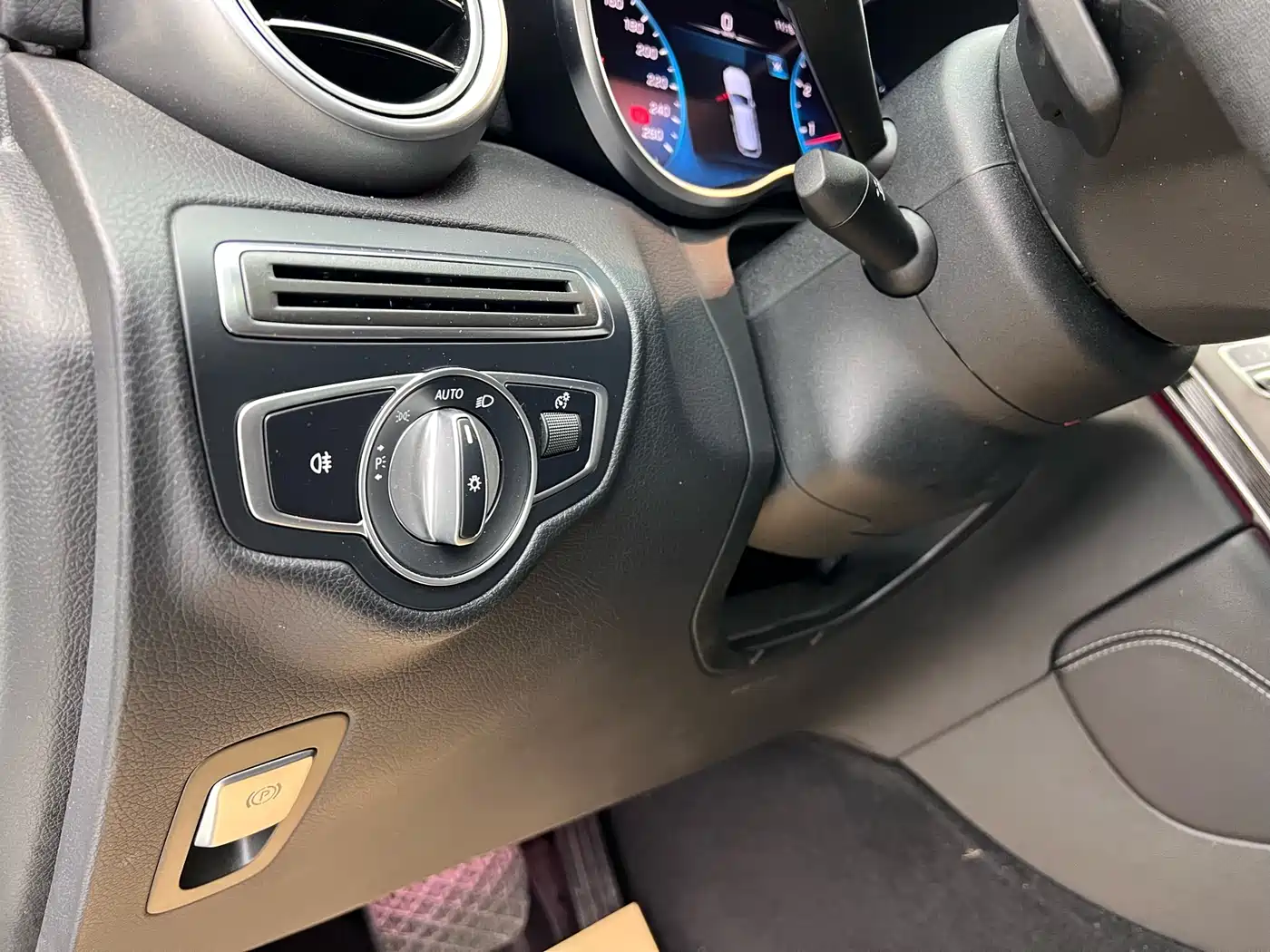 Mercedes-Benz GLC 2020 GLC 300 L 4MATIC Luxury фото 6