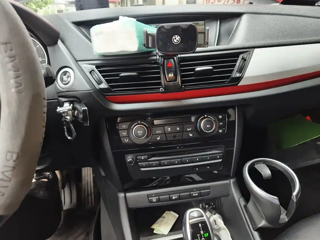 Фото 6 - BMW X1