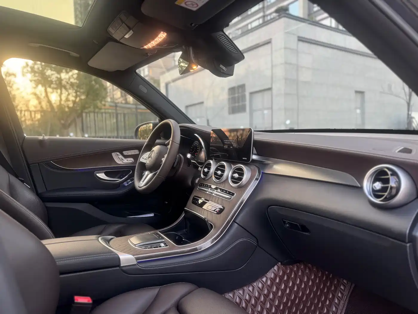 Mercedes-Benz GLC 2020 Facelift GLC 300 L 4MATIC Dynamic фото 11