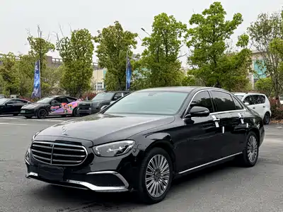 Mercedes-Benz E