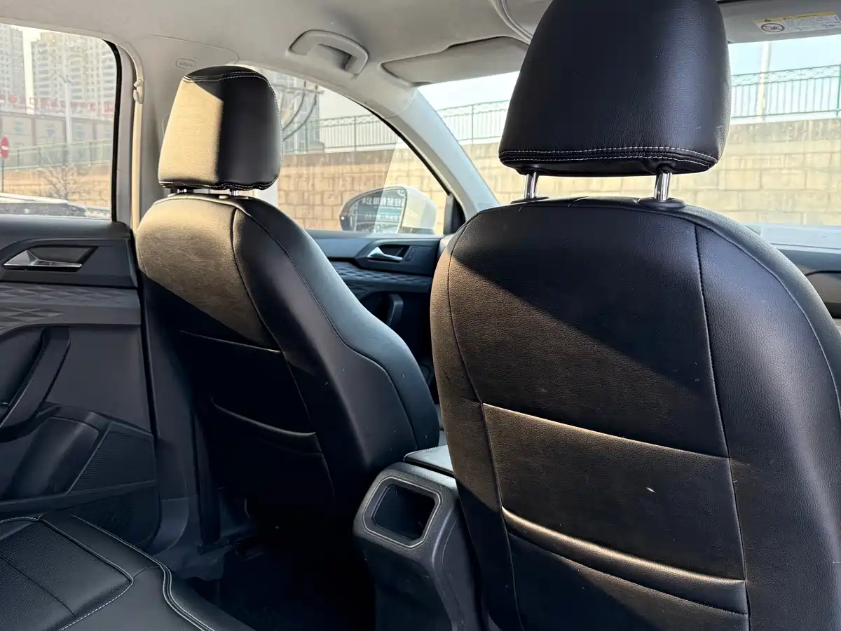 Volkswagen Tharu 2022 280TSI FWD Luxury Edition фото 19