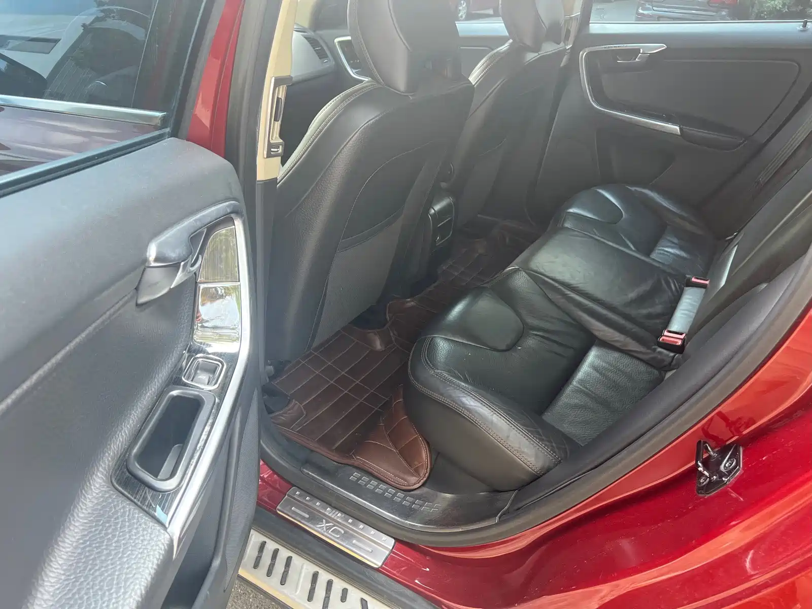 Photo 10 - Volvo XC60 (Import)