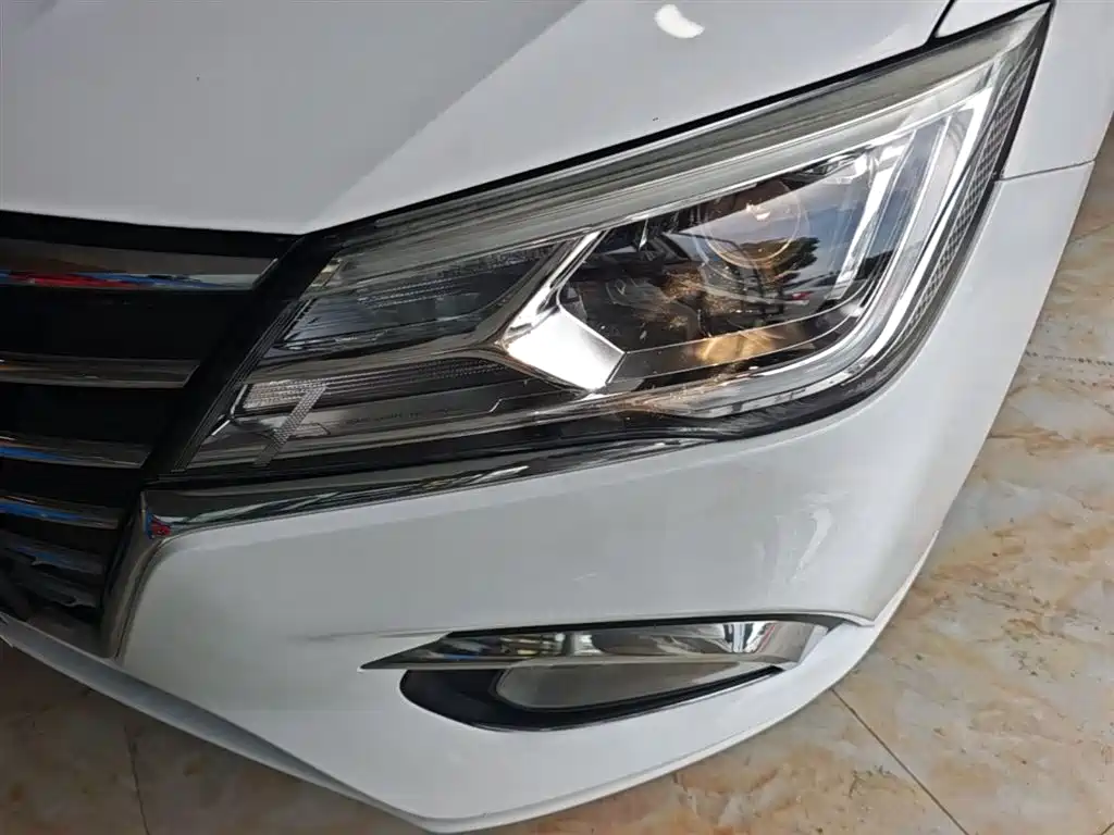 Roewe i5 2019 2019 1.5L Manual 4G Langhao Edition