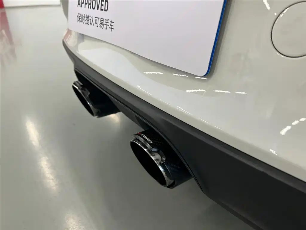 Photo 16 - Porsche 911