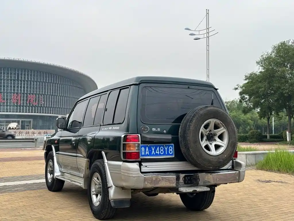 Leopaard Black King Kong 2009 2009 2.4L Manual 2WD China III