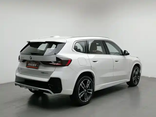 BMW X1 2023 sDrive25Li M Sport Package — фото 2
