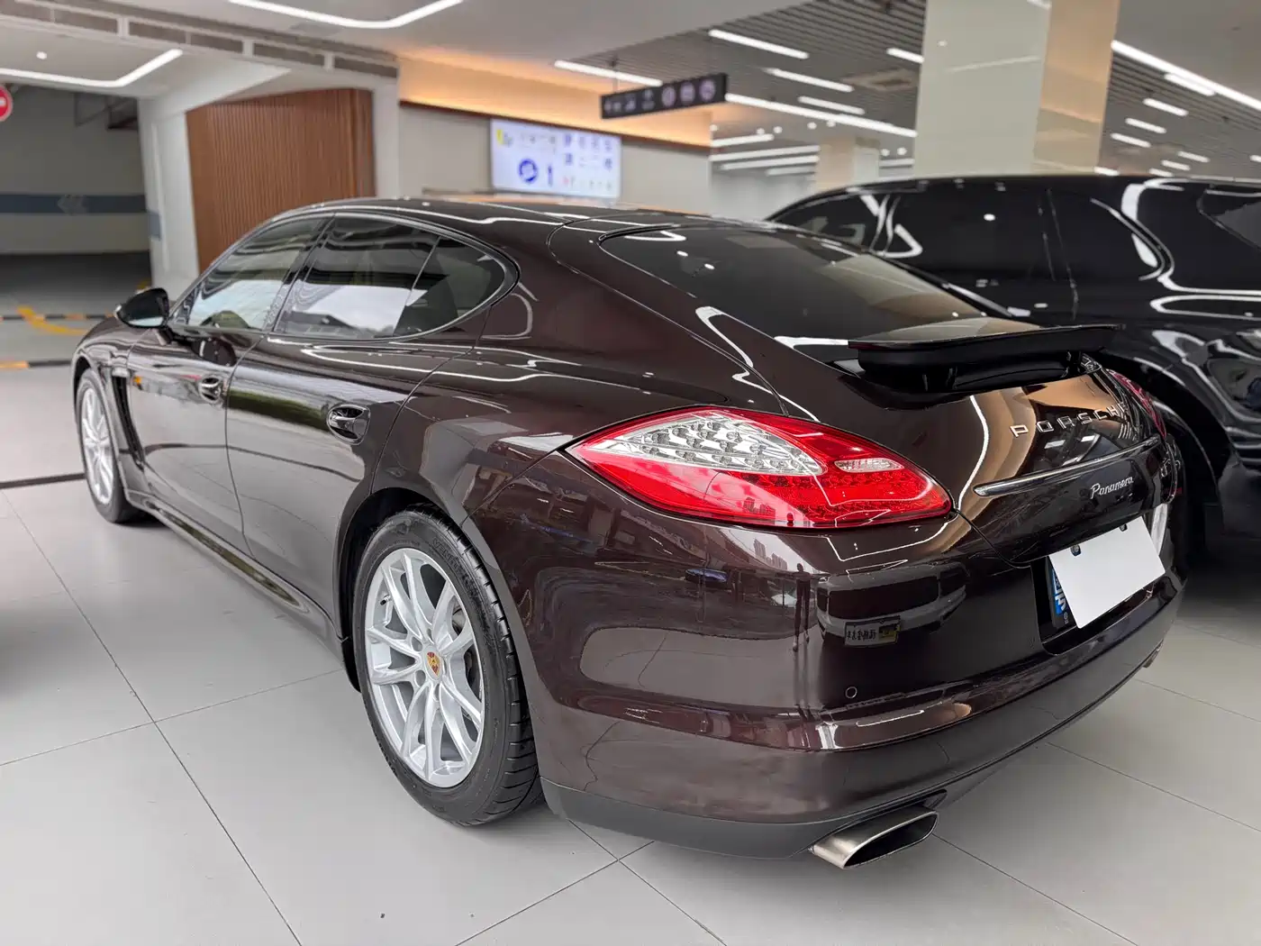 Porsche Panamera 2010 Panamera 3.6L фото 5