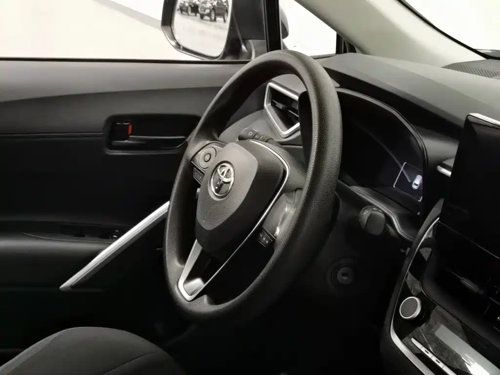 Photo 22 - Toyota Frontlander