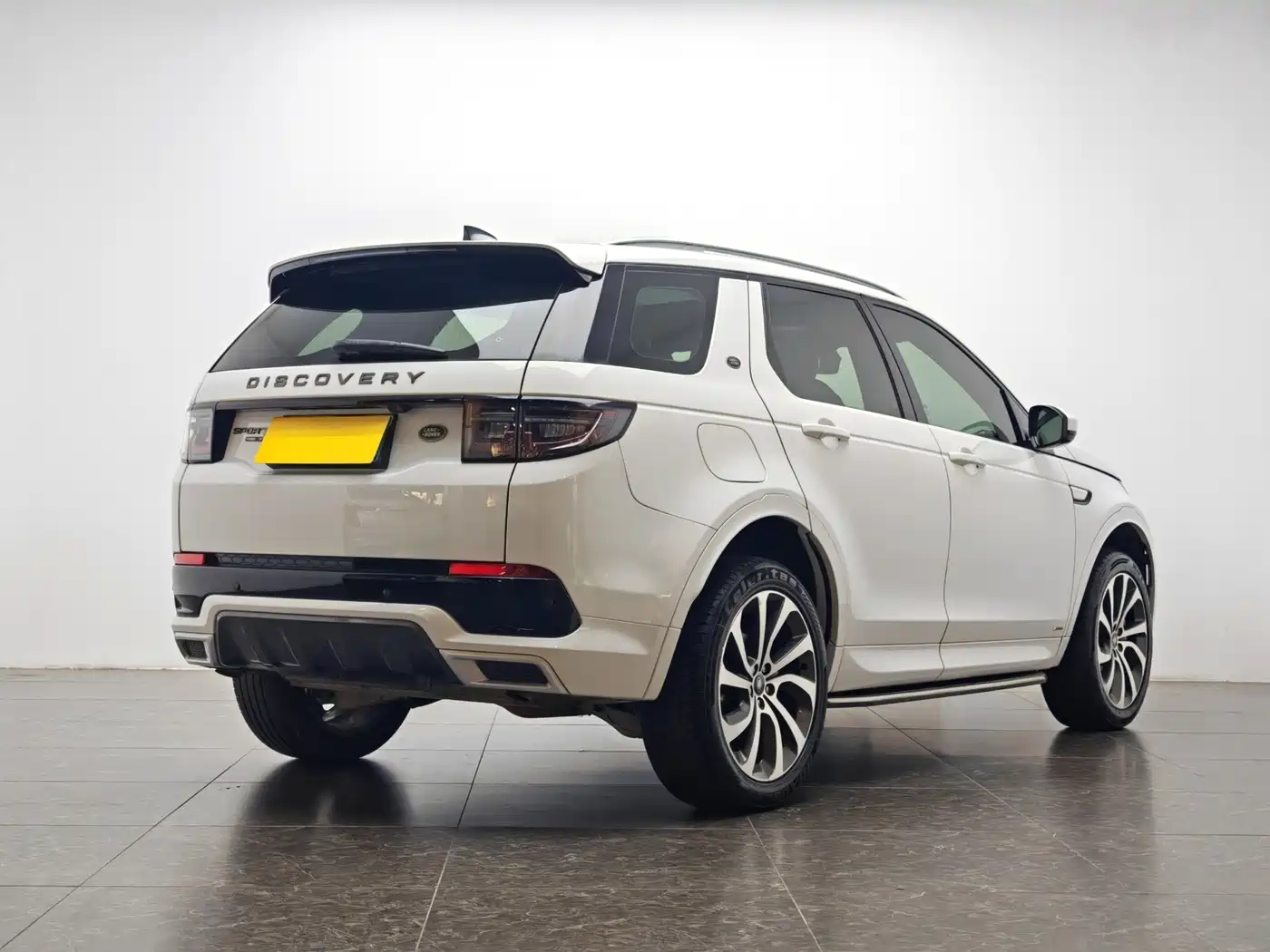 Land Rover Discovery Sport 2021 249PS R-Dynamic S Performance Edition фото 3