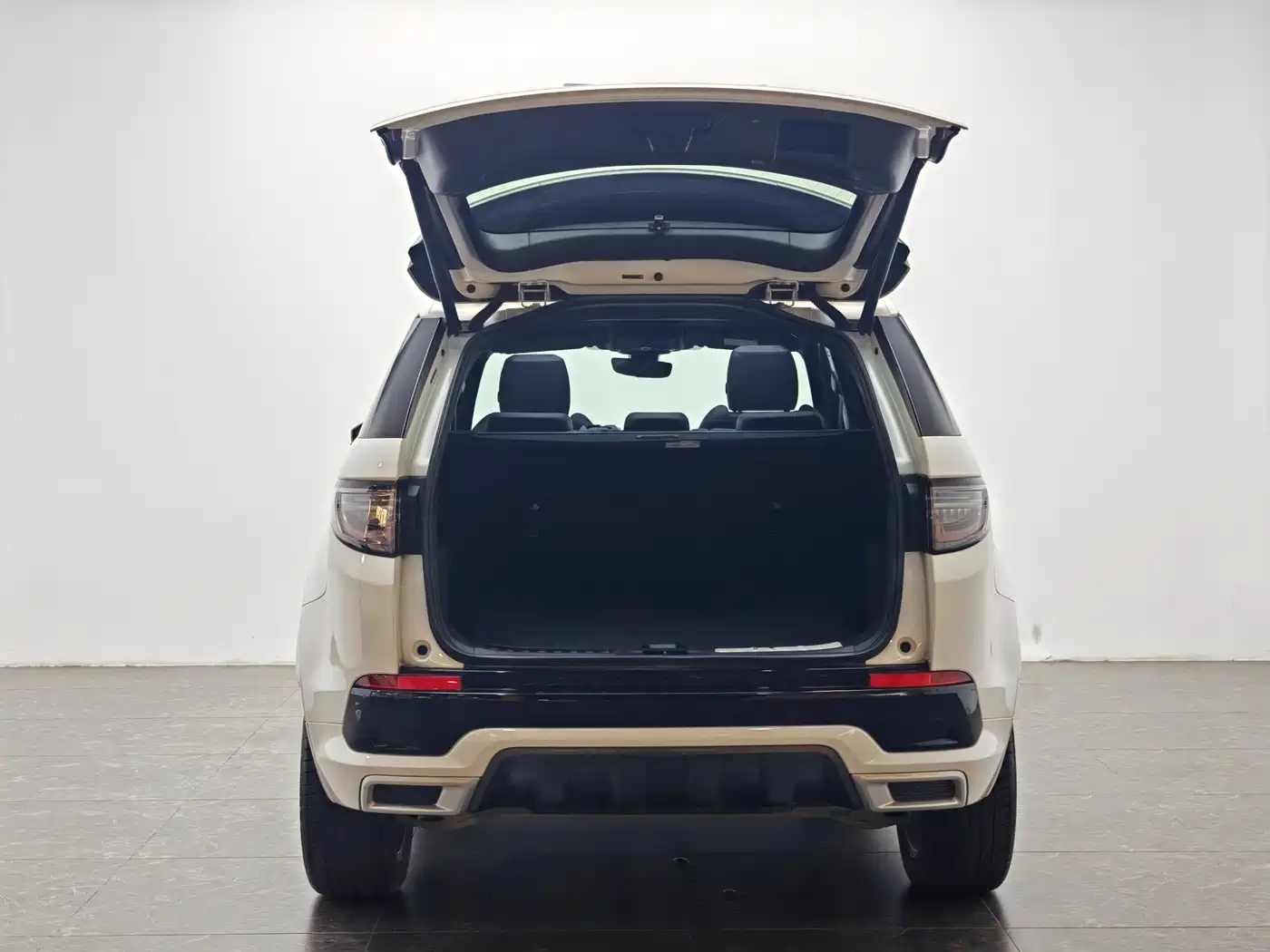 Land Rover Discovery Sport 2021 249PS R-Dynamic S Performance Edition фото 12