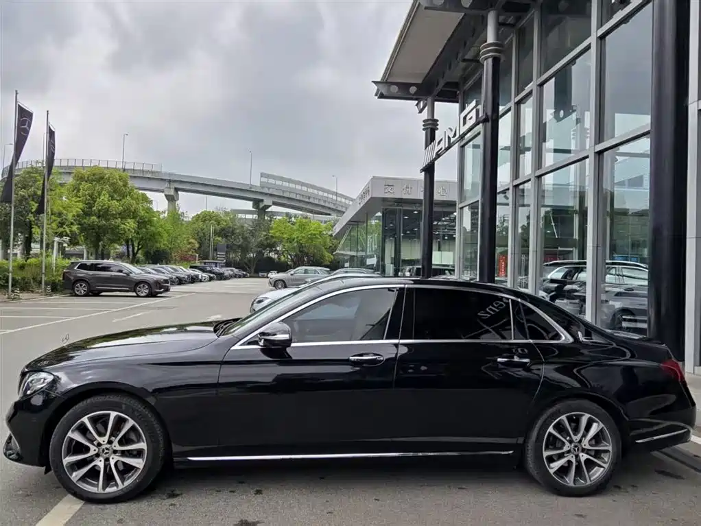 Mercedes-Benz E-Class 2020 E 260 L фото 5