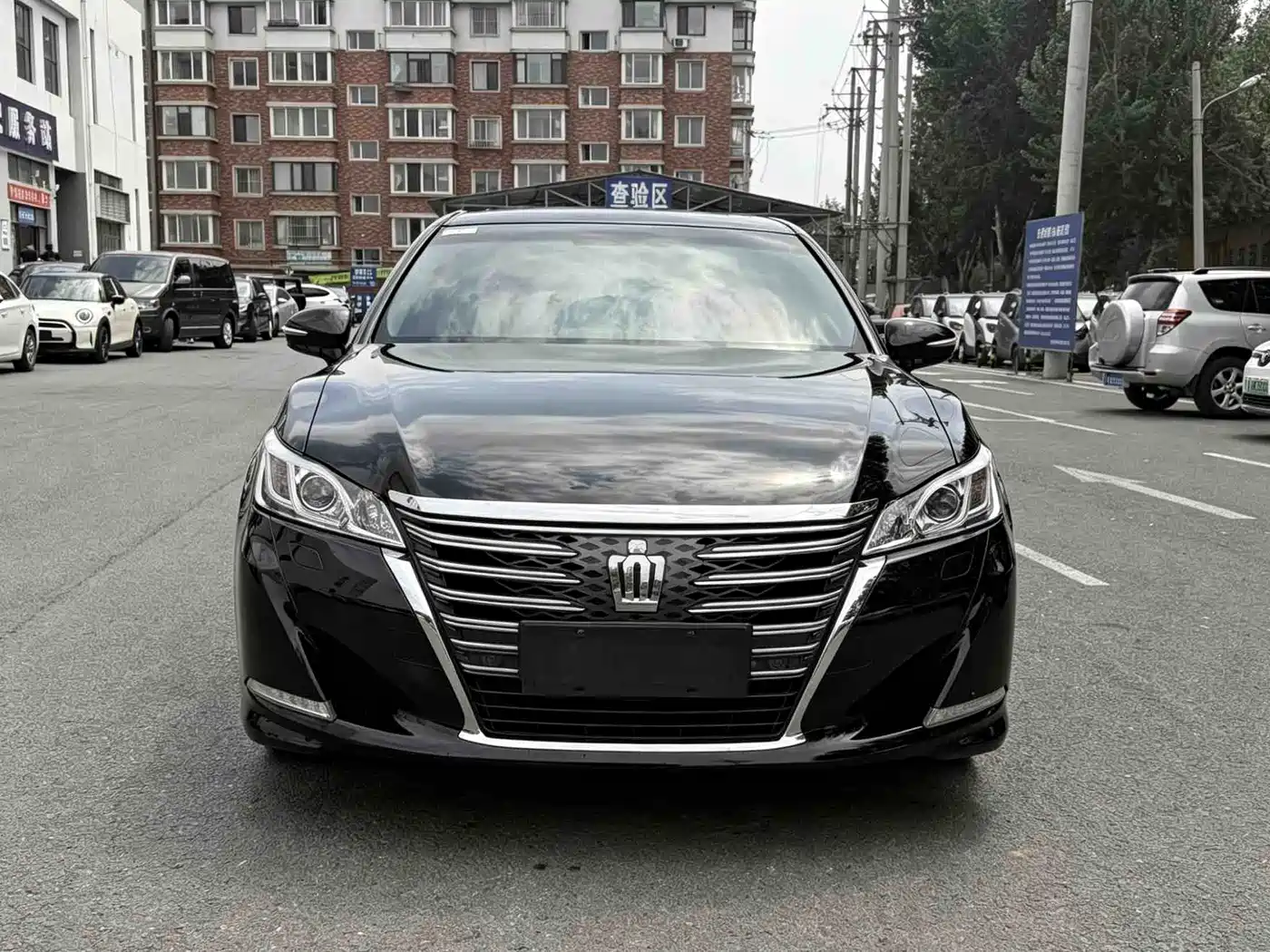 Toyota Crown 2015 2.0T Fashion фото 2