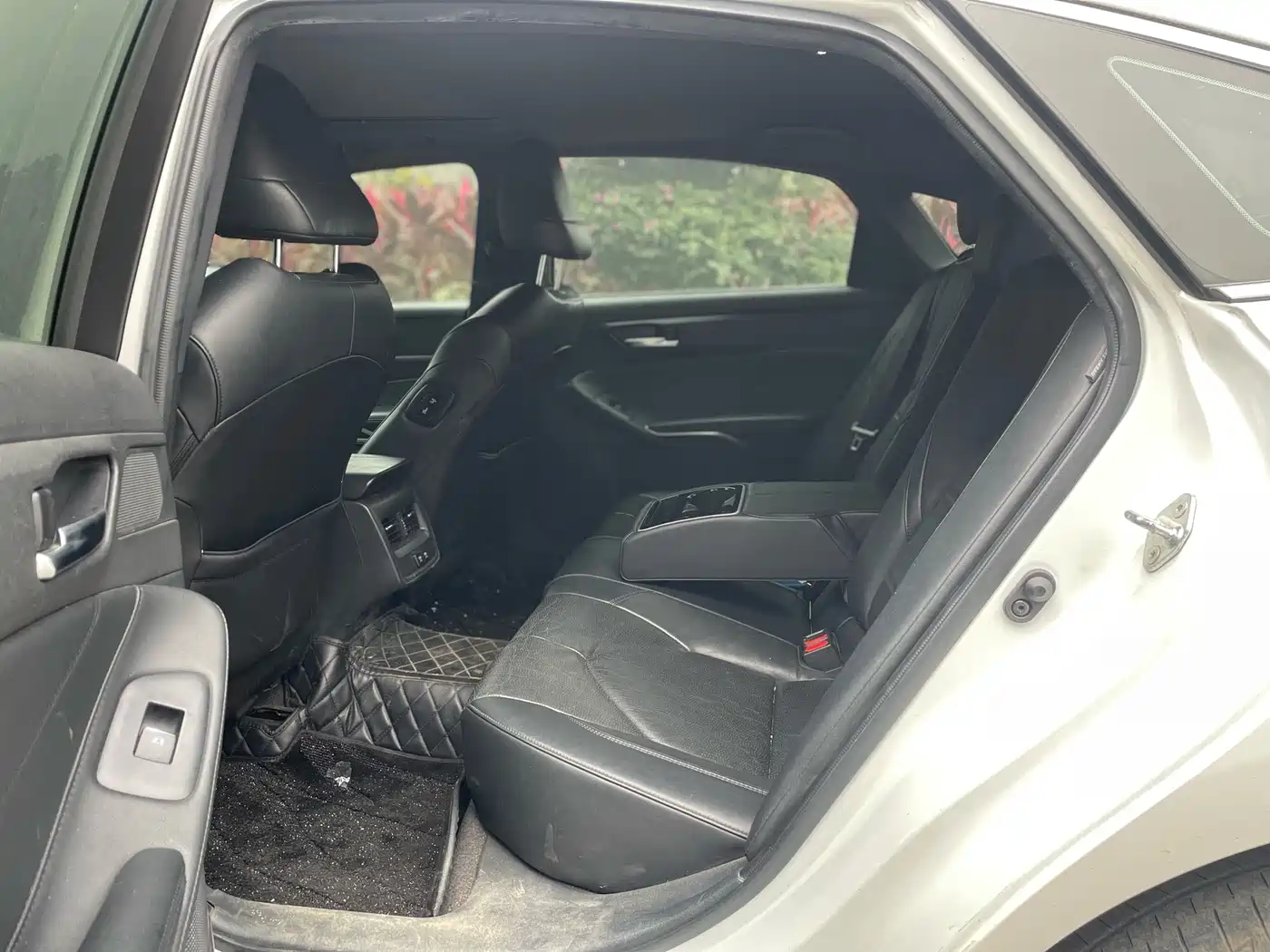 Toyota Avalon 2021 2.5L Luxury Edition фото 6