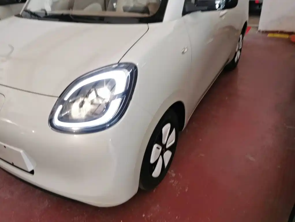 Wuling Motors Hongguang MINIEV 2026 2025 4-Door Advanced