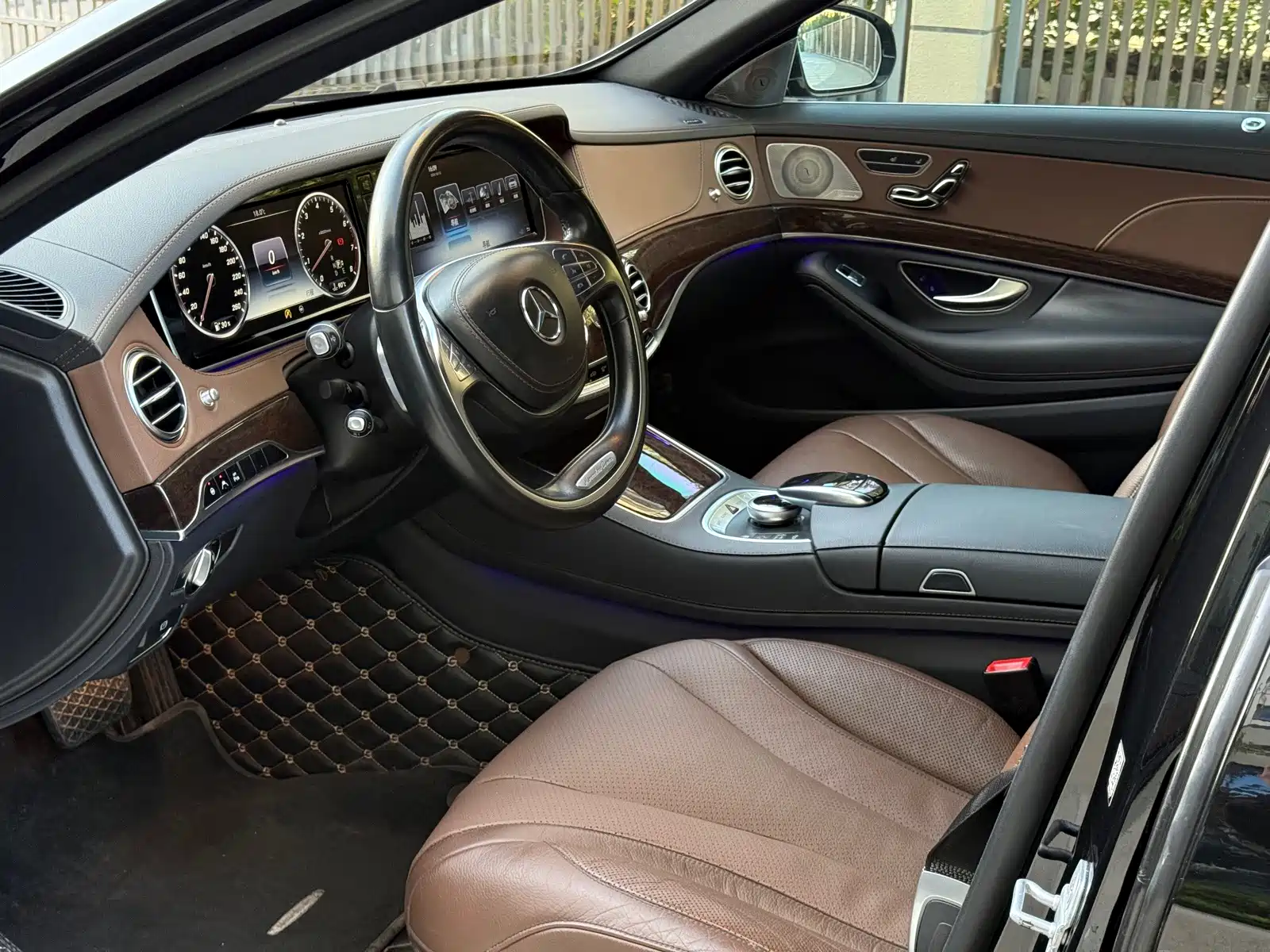 Photo 4 - Mercedes-Benz S-Class