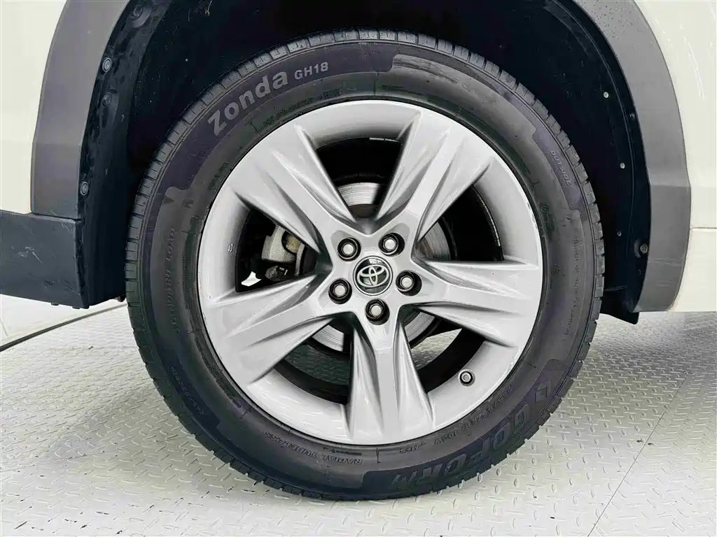 Toyota Highlander 2017 2.0T 4WD Ultimate 7-Seater фото 25