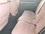 Фото 4 - Geely Preface