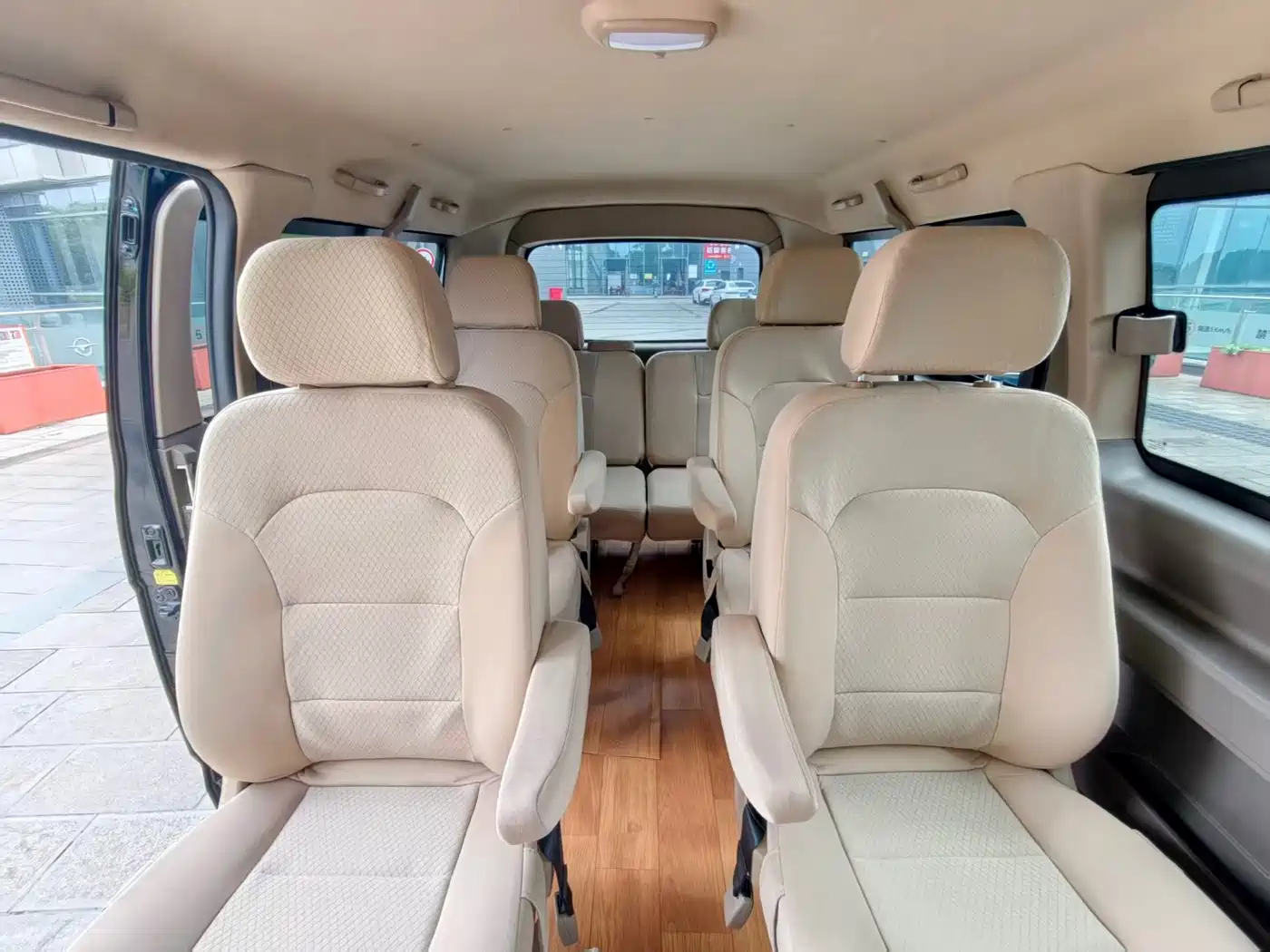 Foton Fengjing G5 2023 2022 2.0T Diesel Business Travel Version Passenger Van 7/9-seater 4F20TC3