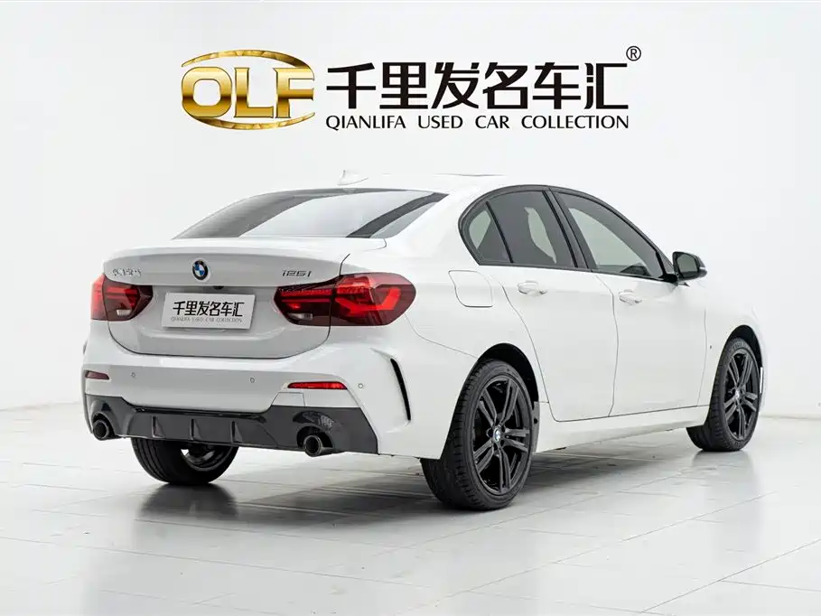 BMW 1-SERIES